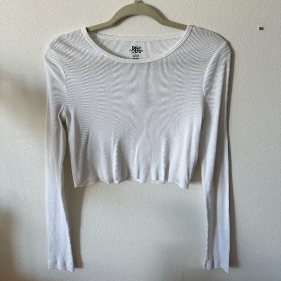 Urban Outfitters BDG White Long Sleeve - Picture 1 of 3